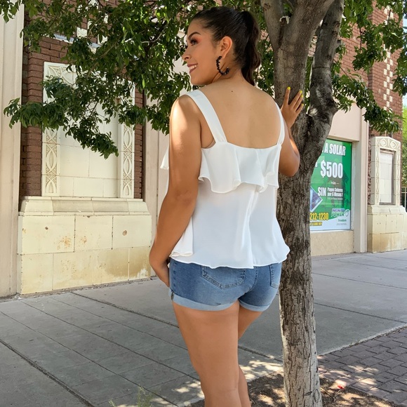 Bohemian White Tank Style Ruffle Top Size Large NWT - Picture 6 of 8